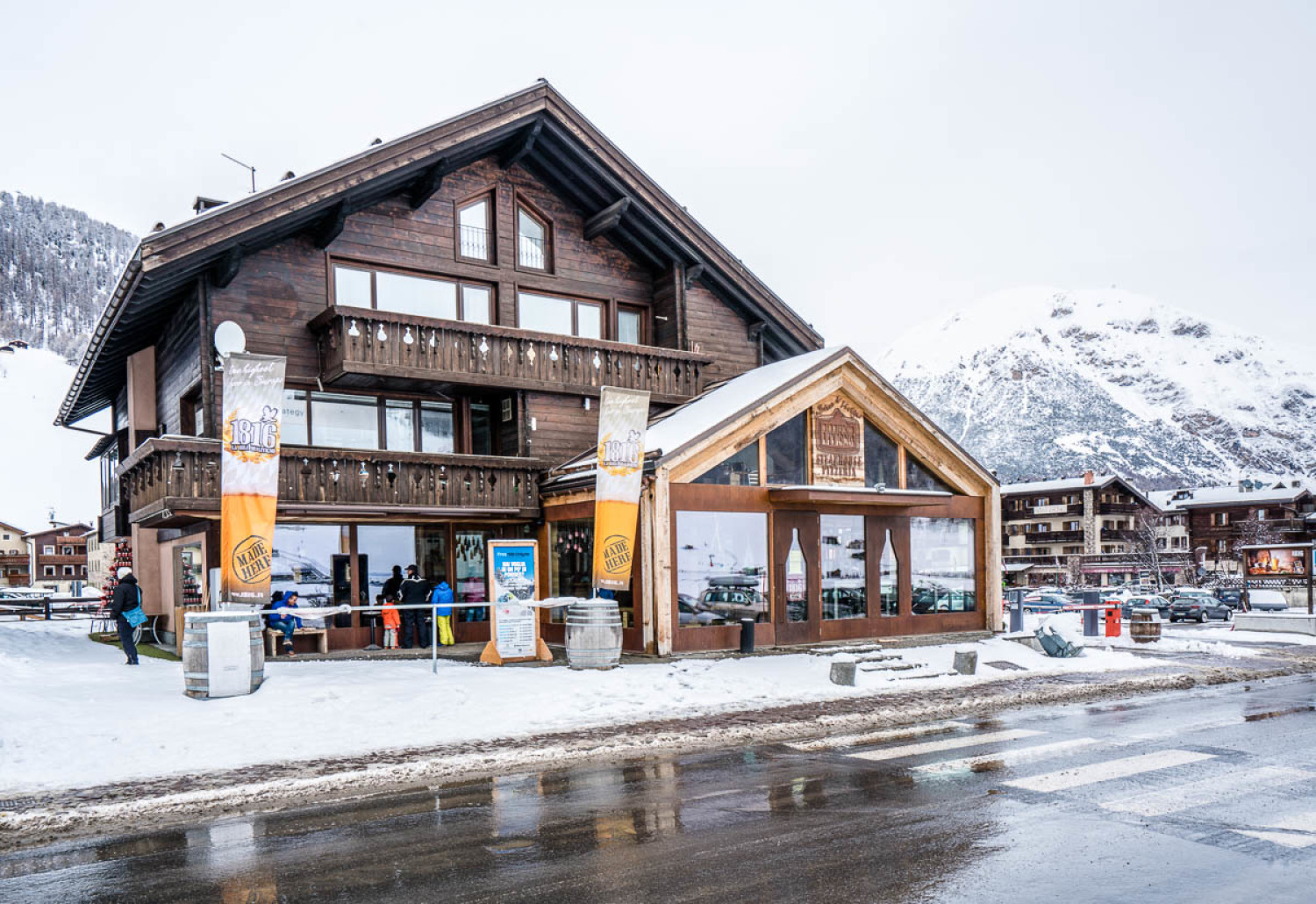 https://www.valtellinaok.com/Foto/Ristoranti/103/ristorante birrificio livigno.jpg